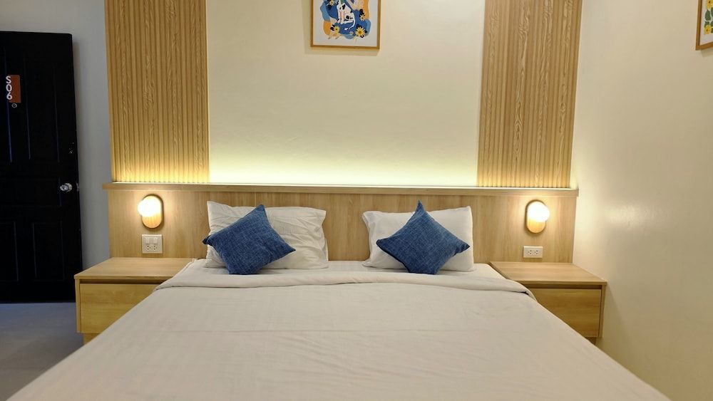 Samed Port View Standard Room without window 11