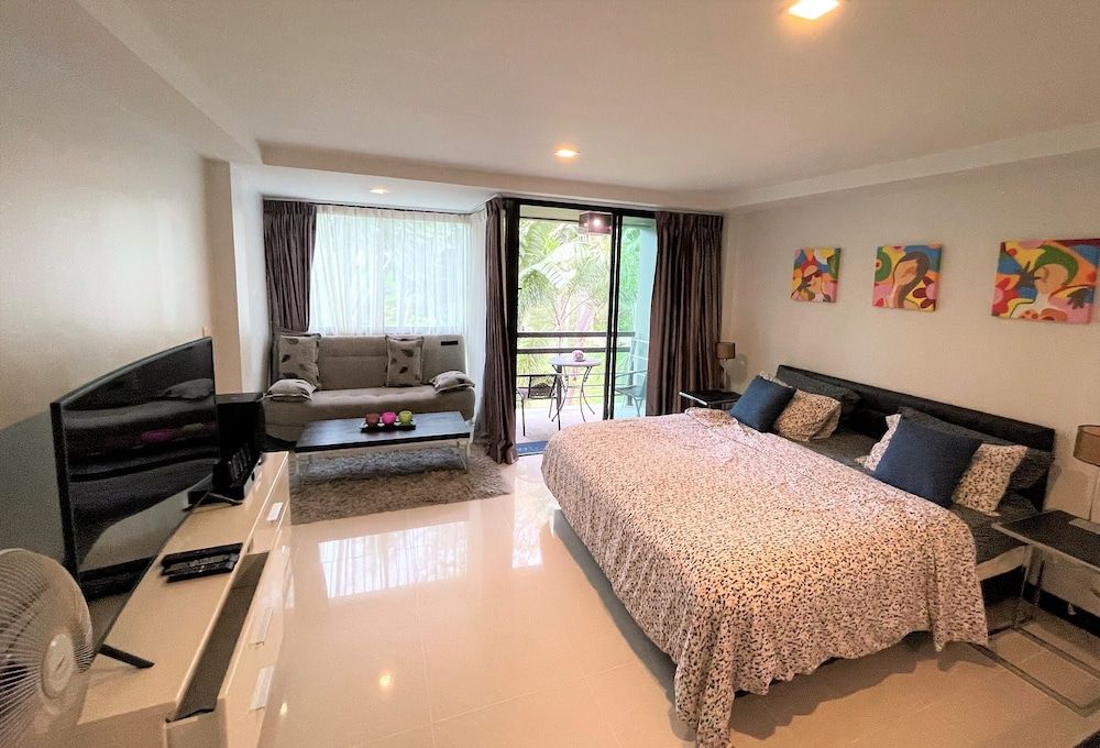 Classic Studio, 1 King Bed
