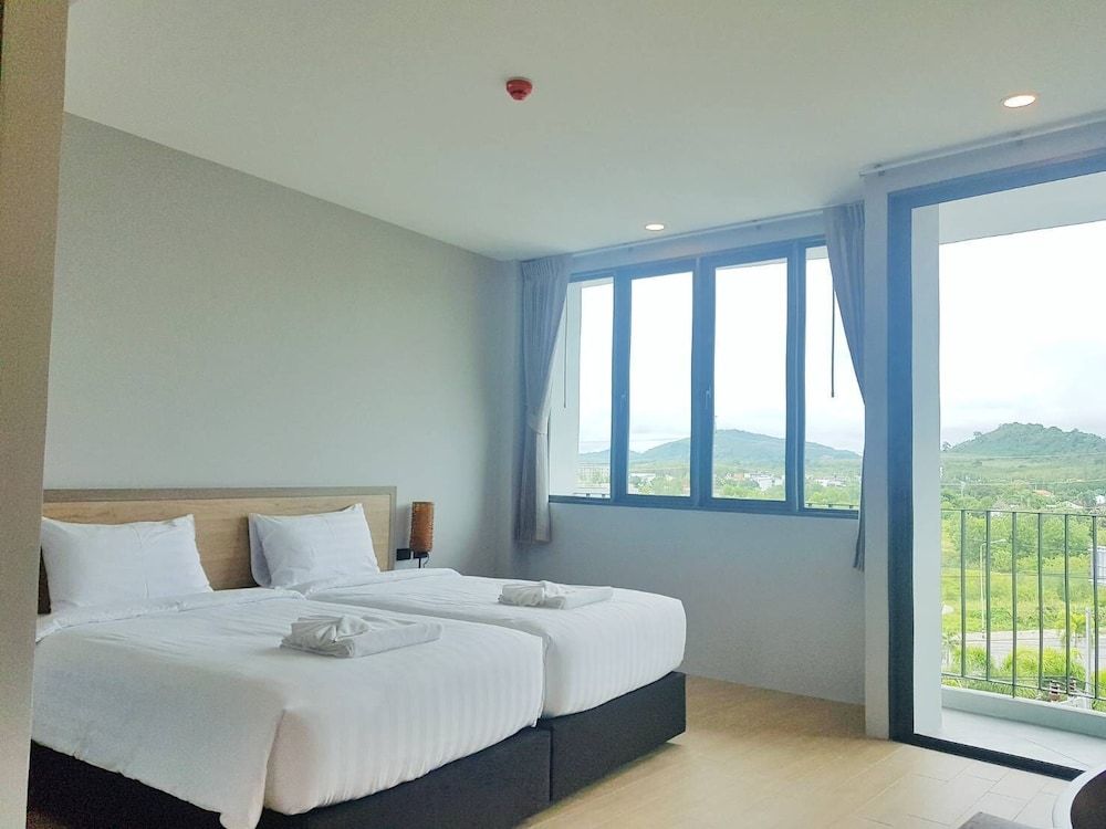 Atom Phuket Hotel Superior Twin Room 2