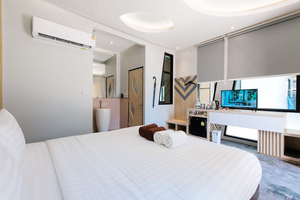 Samed Tropical Resort Deluxe Calathea Room