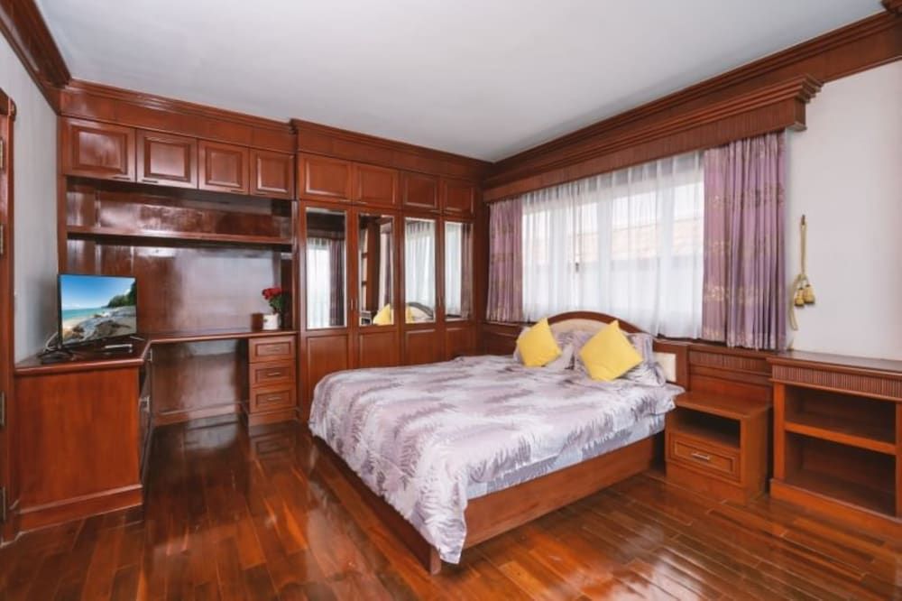 Angel Pool Villa Phuket Villa, 4 Bedrooms, Private Pool 3