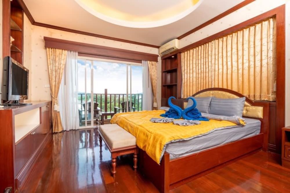 Angel Pool Villa Phuket 6 Bedrooms with Indoor Pool 2