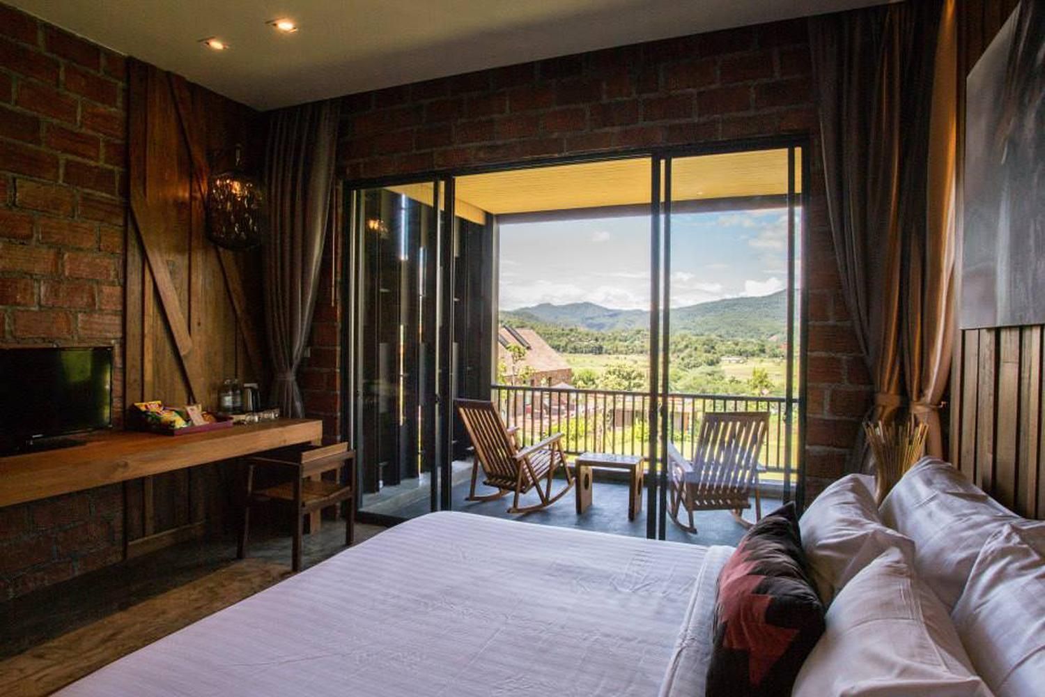 Double Room with Mountain View