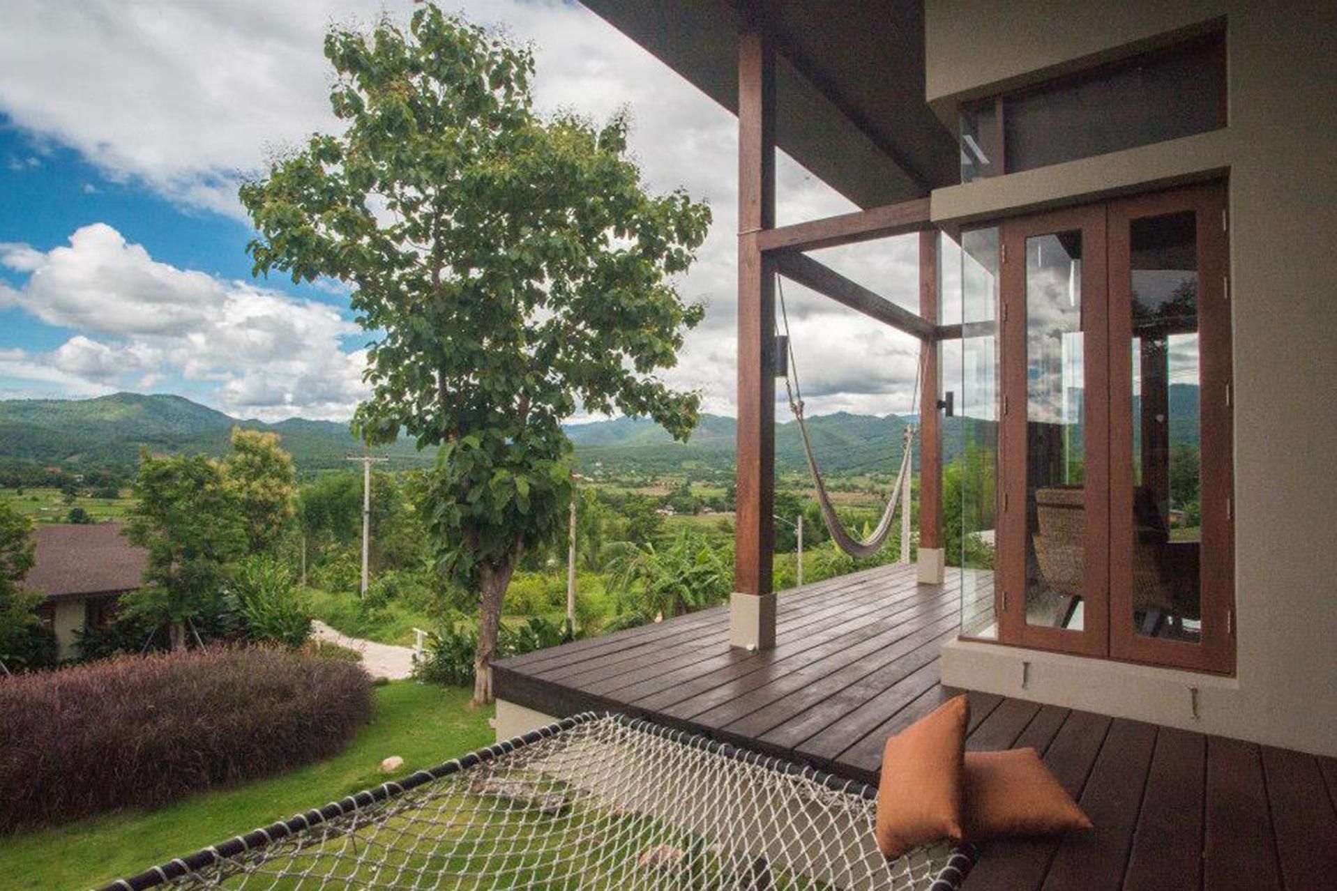 One-Bedroom Grand Villa with Mountain View