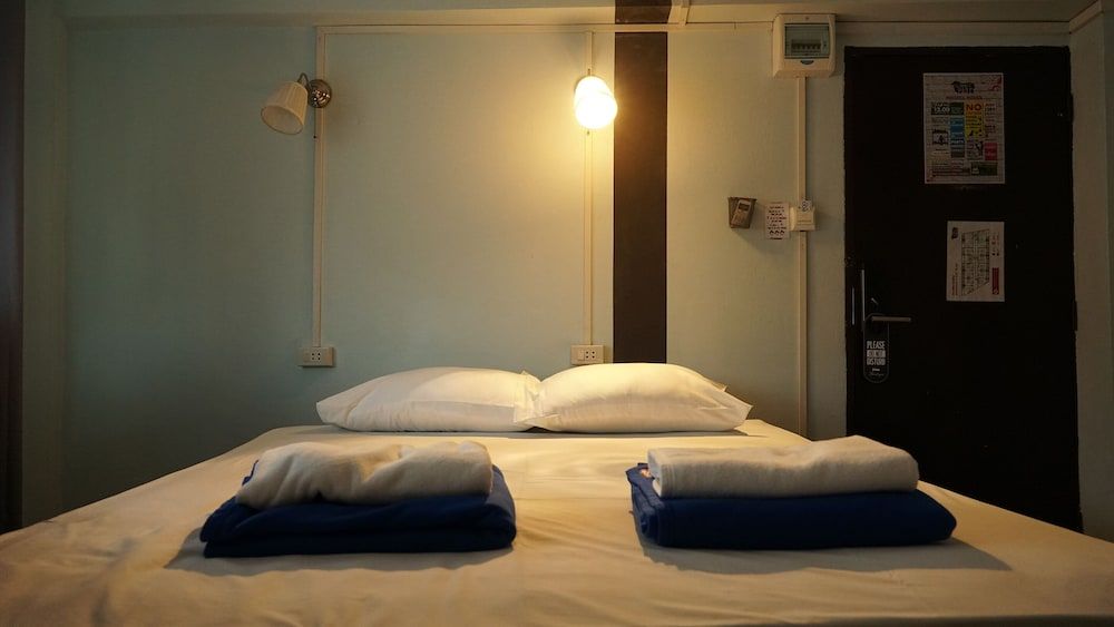 Double Room, 1 King Bed, Non Smoking, Private Bathroom
