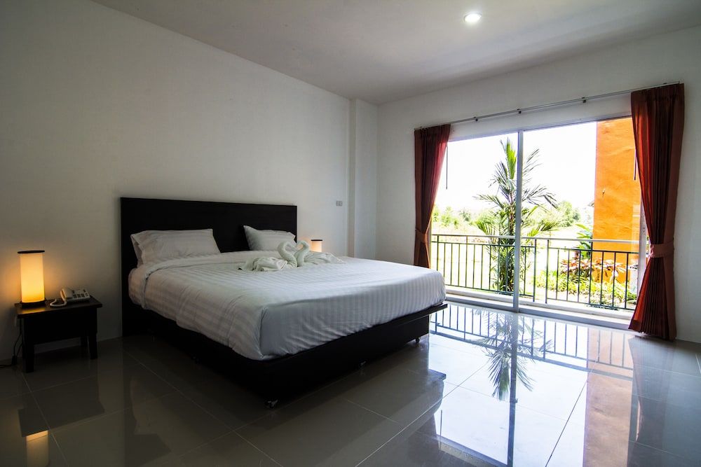 Chawlada Hotel Superior Double Room 2