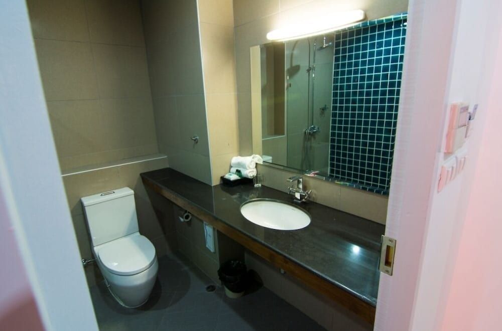 Chawlada Hotel Superior Twin Room 5