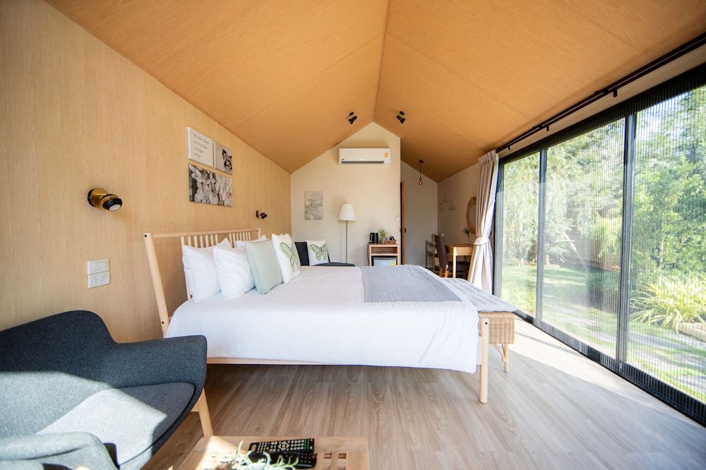 Thara Dara Khaoyai Deluxe (Breakfast Included, Dinner Not Included) 10