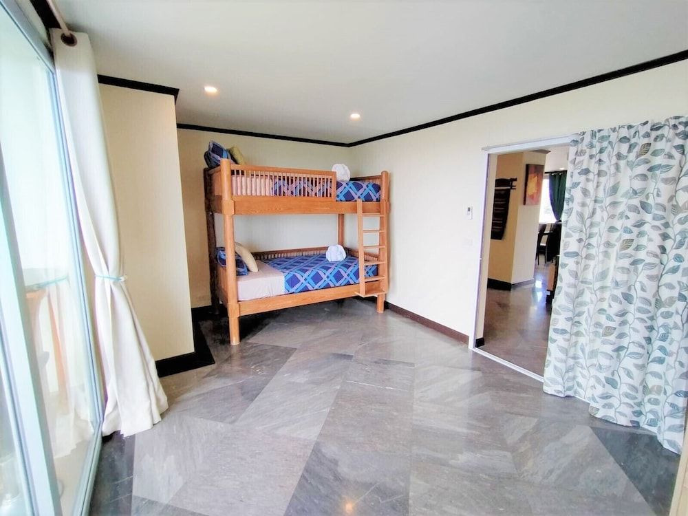 9D Karon Beach Front Breathtaking sea View Apartment 7