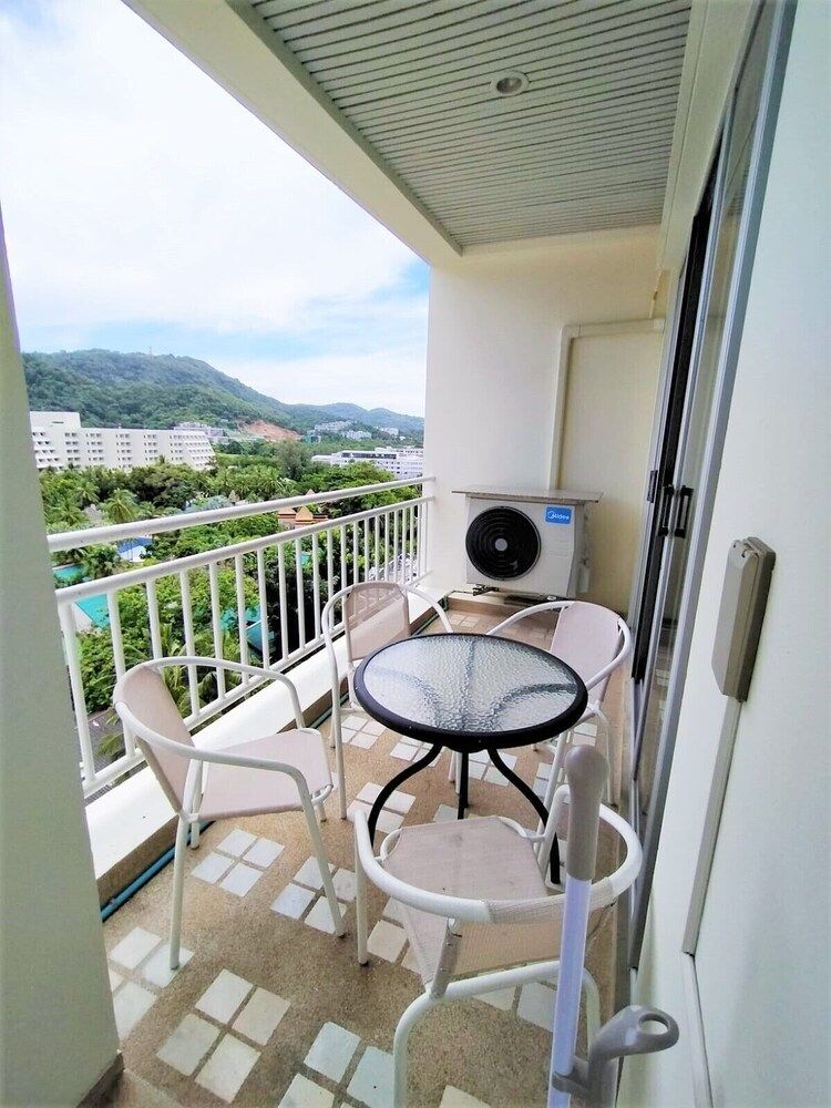 9D Karon Beach Front Breathtaking sea View Apartment 14