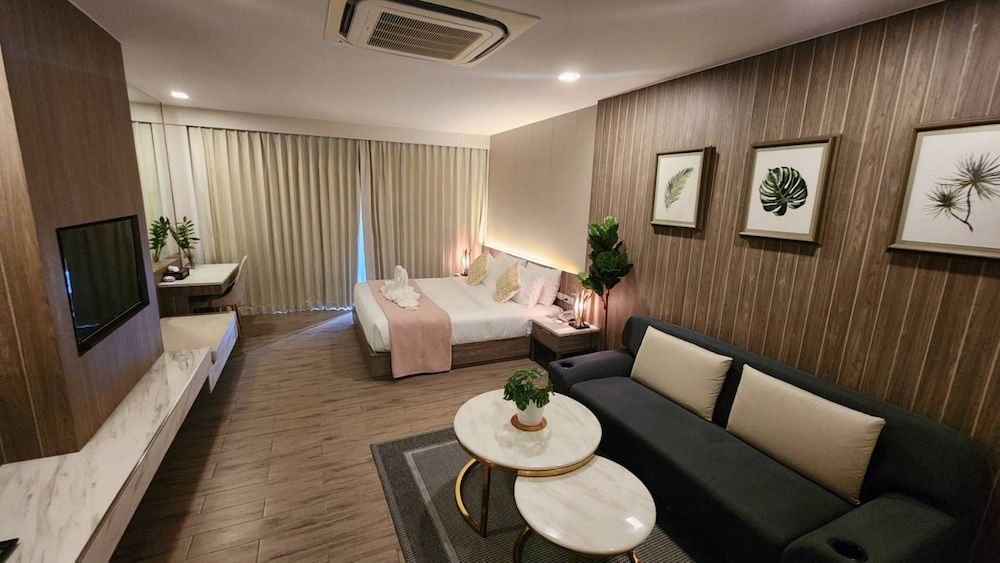 Alaita Boutique Phuket Deluxe Double Room, Balcony 3