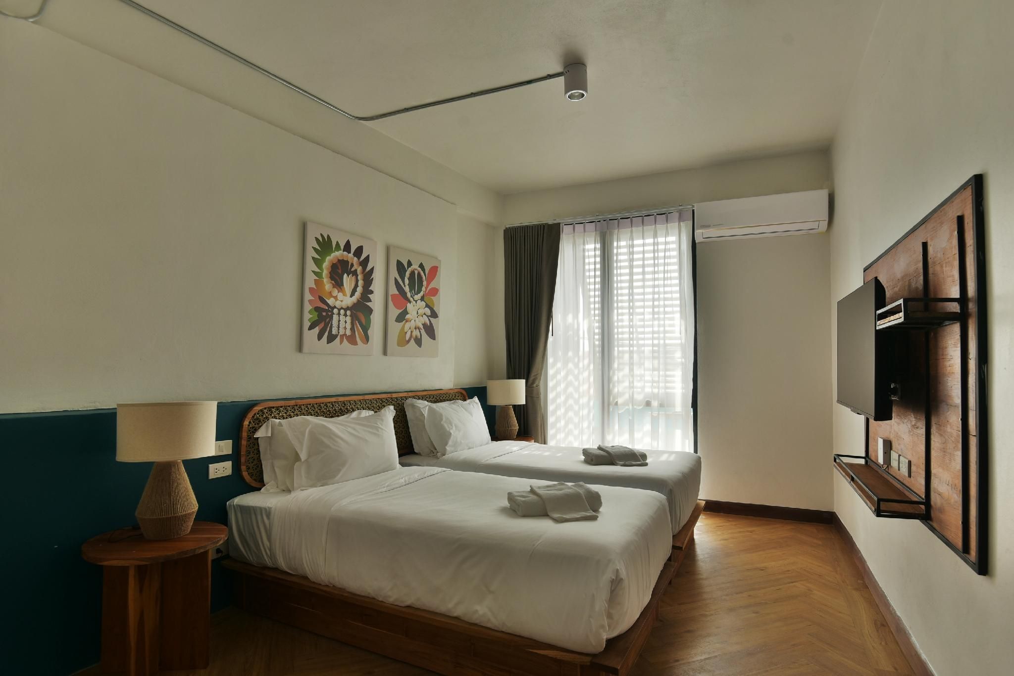 Twin Room - Non-Smoking