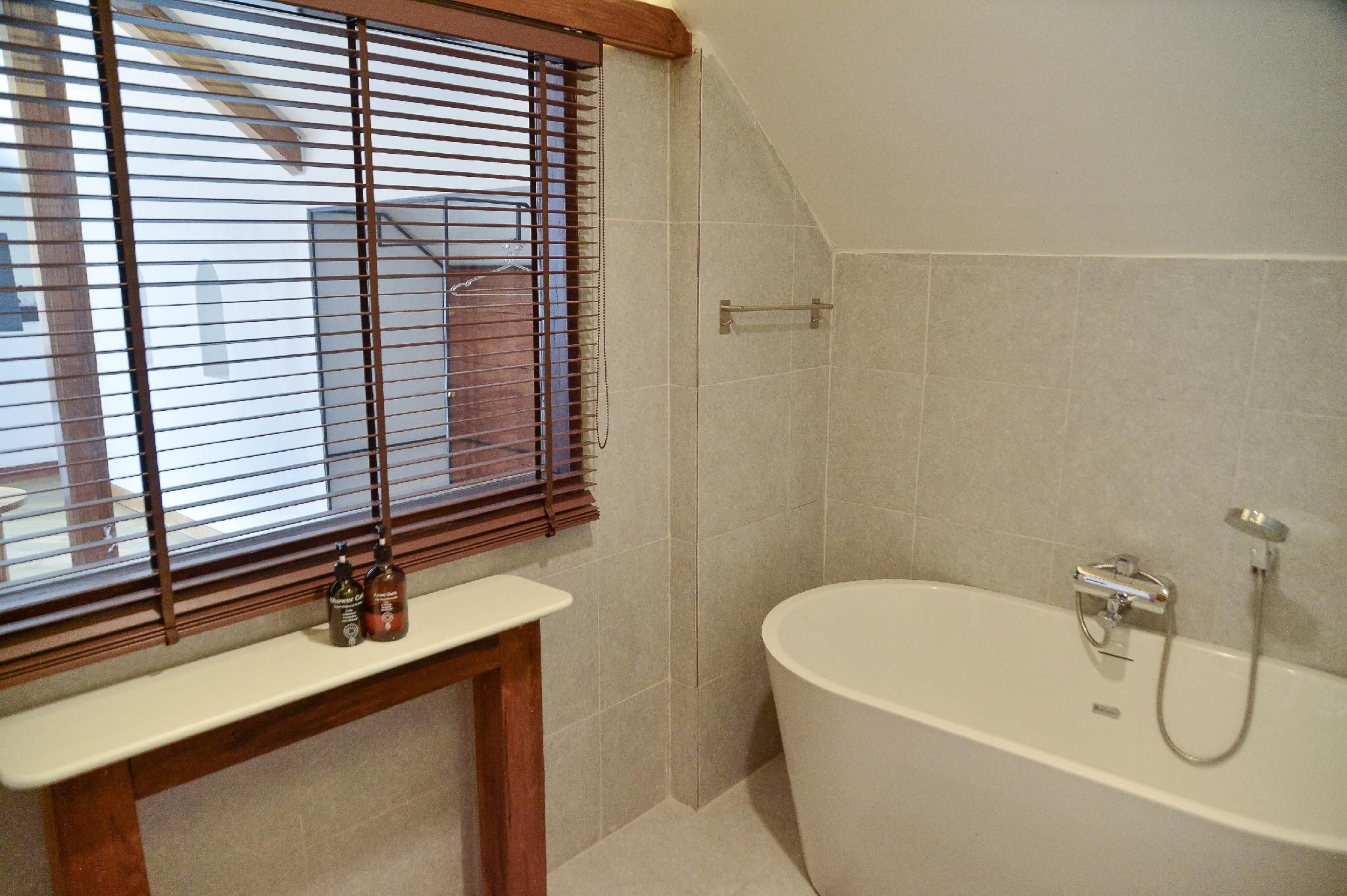 Junior Suite - 1 King Bed with Balcony