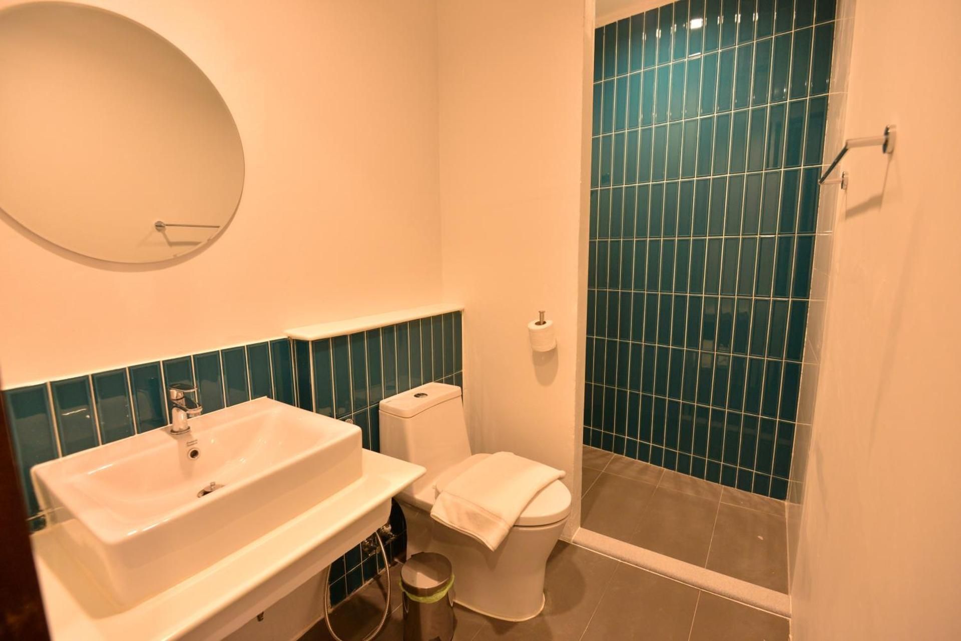 Twin Room - Non-Smoking