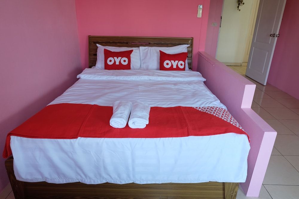 POP 75429 101 Place Navanakorn Deluxe Double Room 16