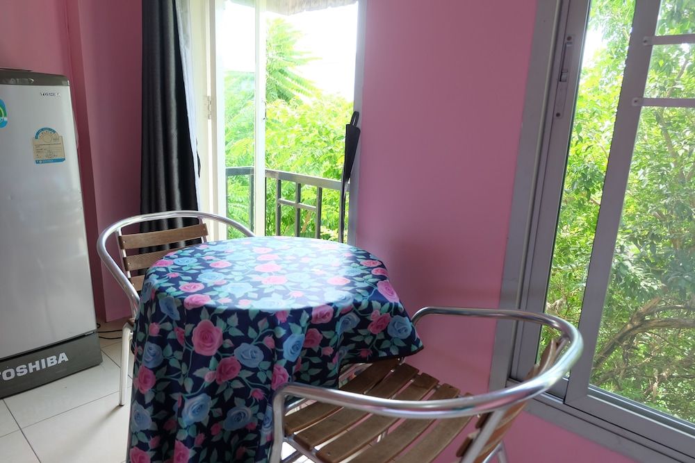 POP 75429 101 Place Navanakorn Deluxe Double Room 22