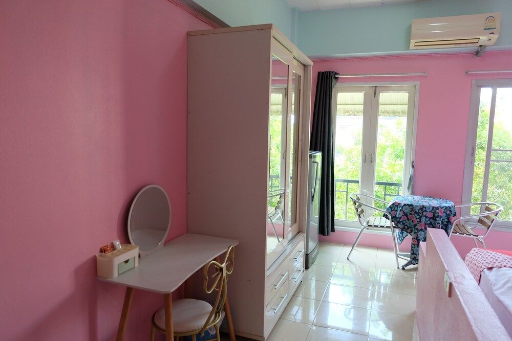 POP 75429 101 Place Navanakorn Deluxe Double Room 30