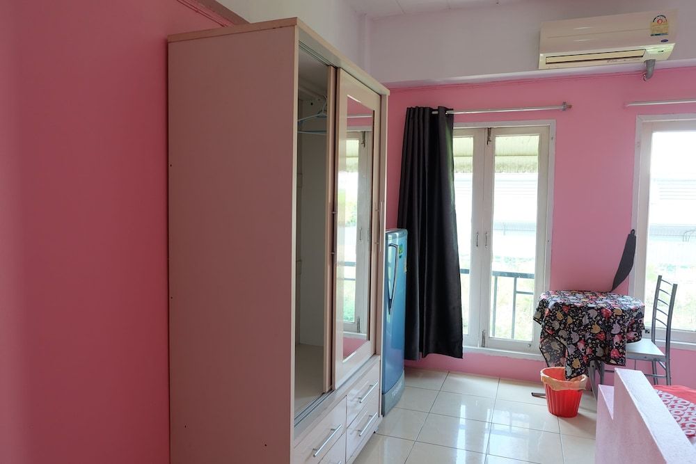 POP 75429 101 Place Navanakorn Deluxe Double Room 34