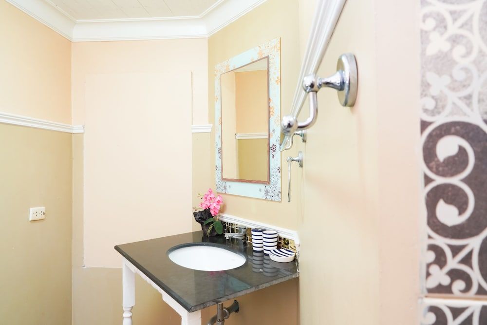 Guesthouse Phuket Airport Deluxe Quadruple Room 7