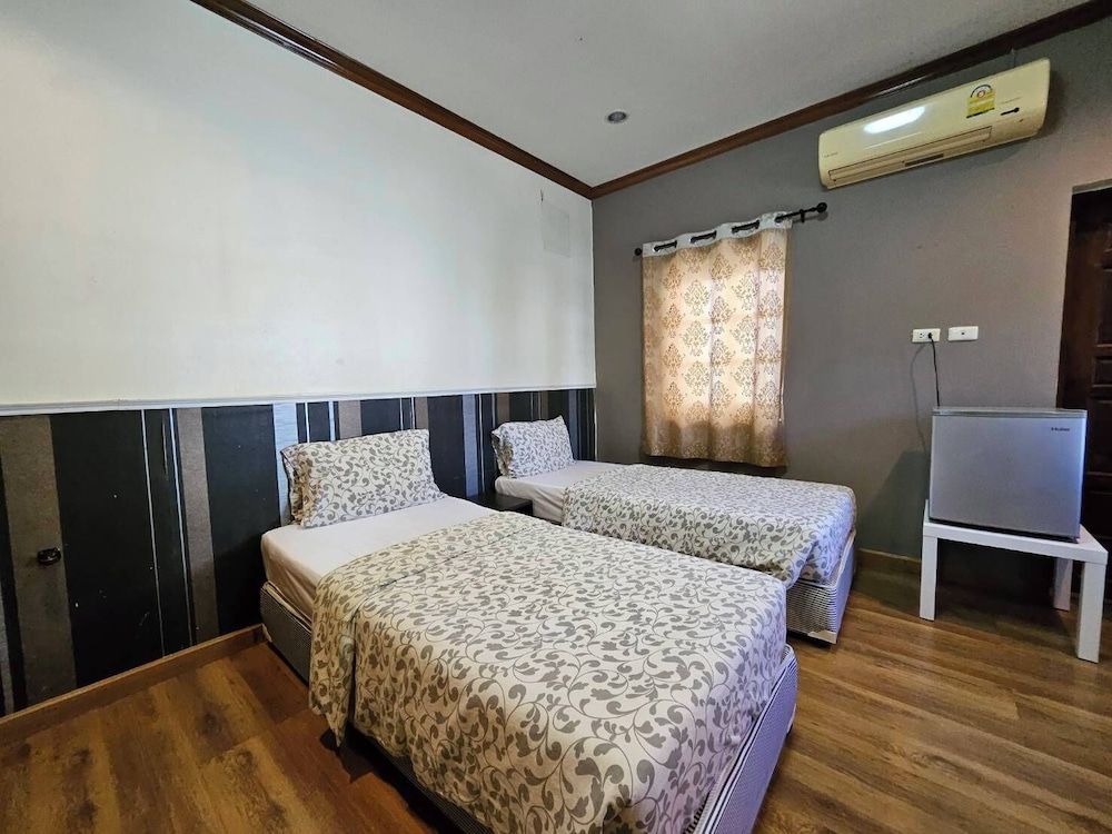 Guesthouse Phuket Airport Deluxe Twin Room 4