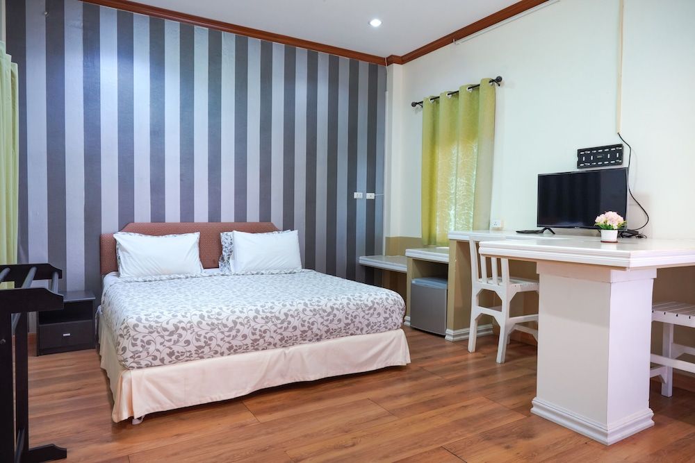 Guesthouse Phuket Airport Deluxe Quadruple Room 6
