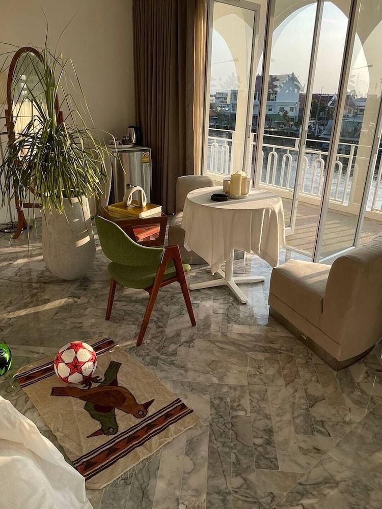 CASA PAPA Home&Space Basic Room, Balcony, River View 5