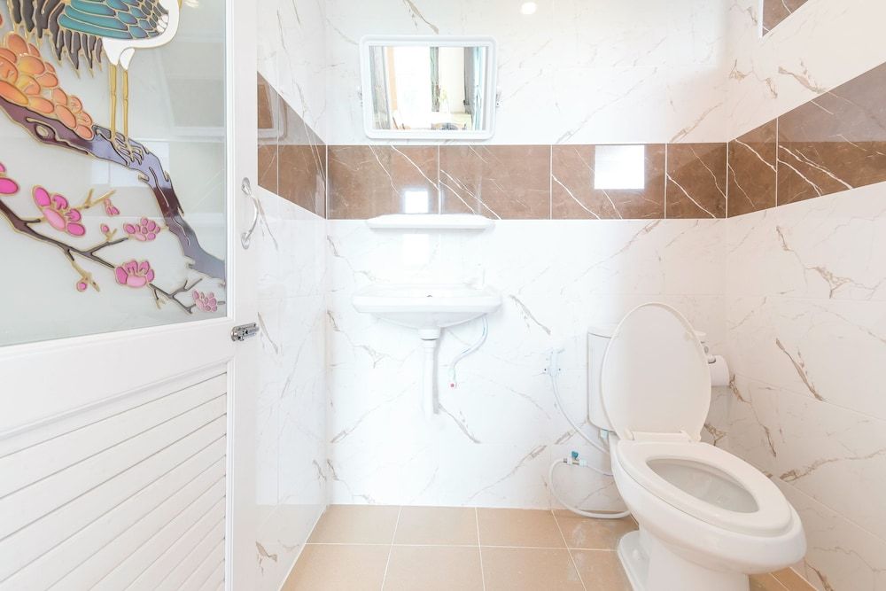 The Wish Hotel Family Room 8