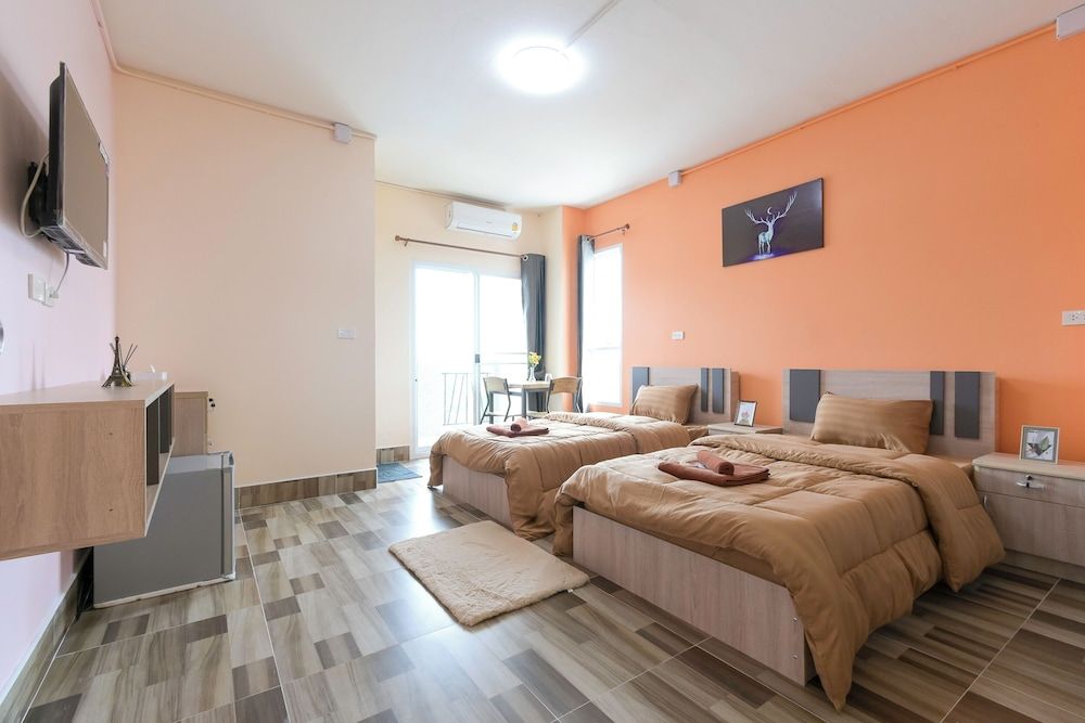 The Wish Hotel Deluxe Twin Room 6