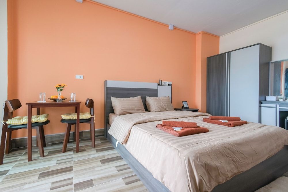 The Wish Hotel Deluxe King Room