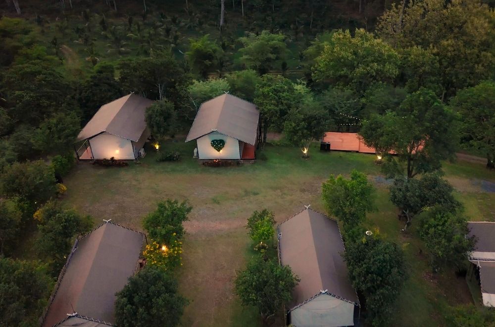 NUYU Khaoyai Superior Tent with Garden View (Pet Friendly) 5