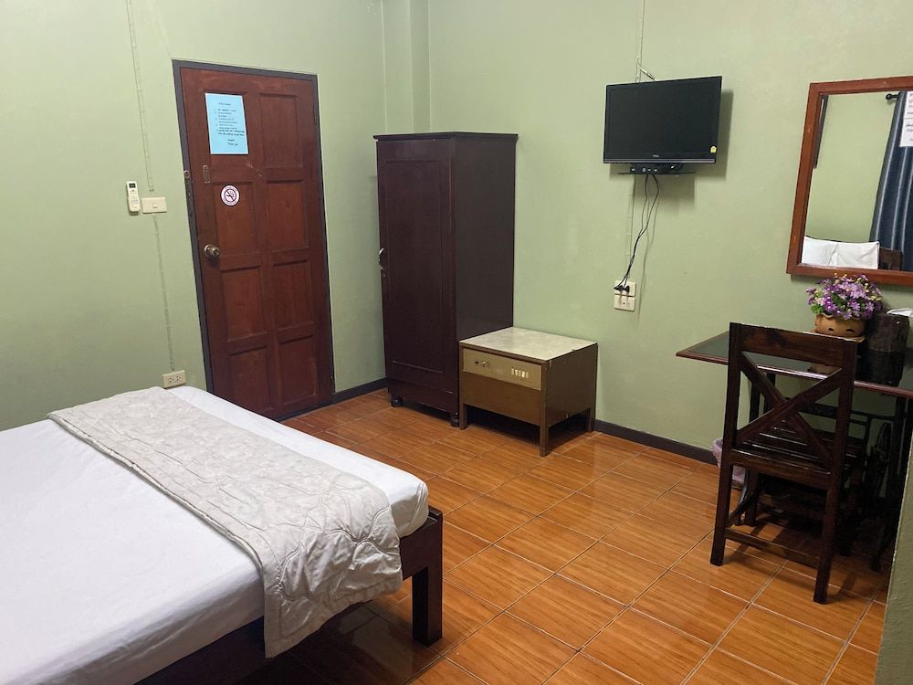 Basic Double Room