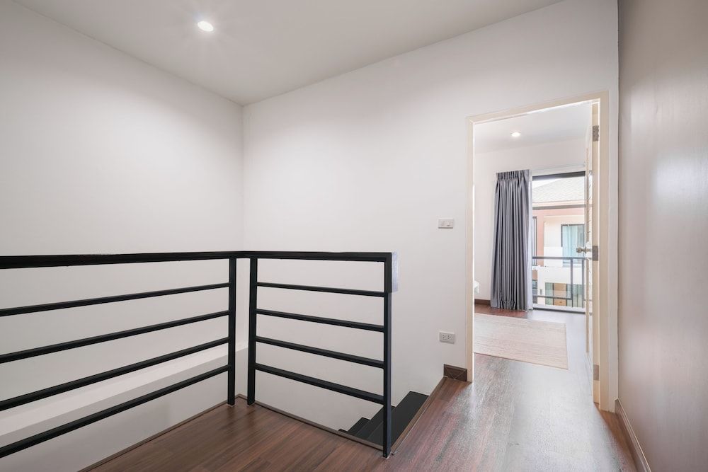 Chao Wilai Residence | Naiyang Beach | HKT Airport Classic Townhome 9