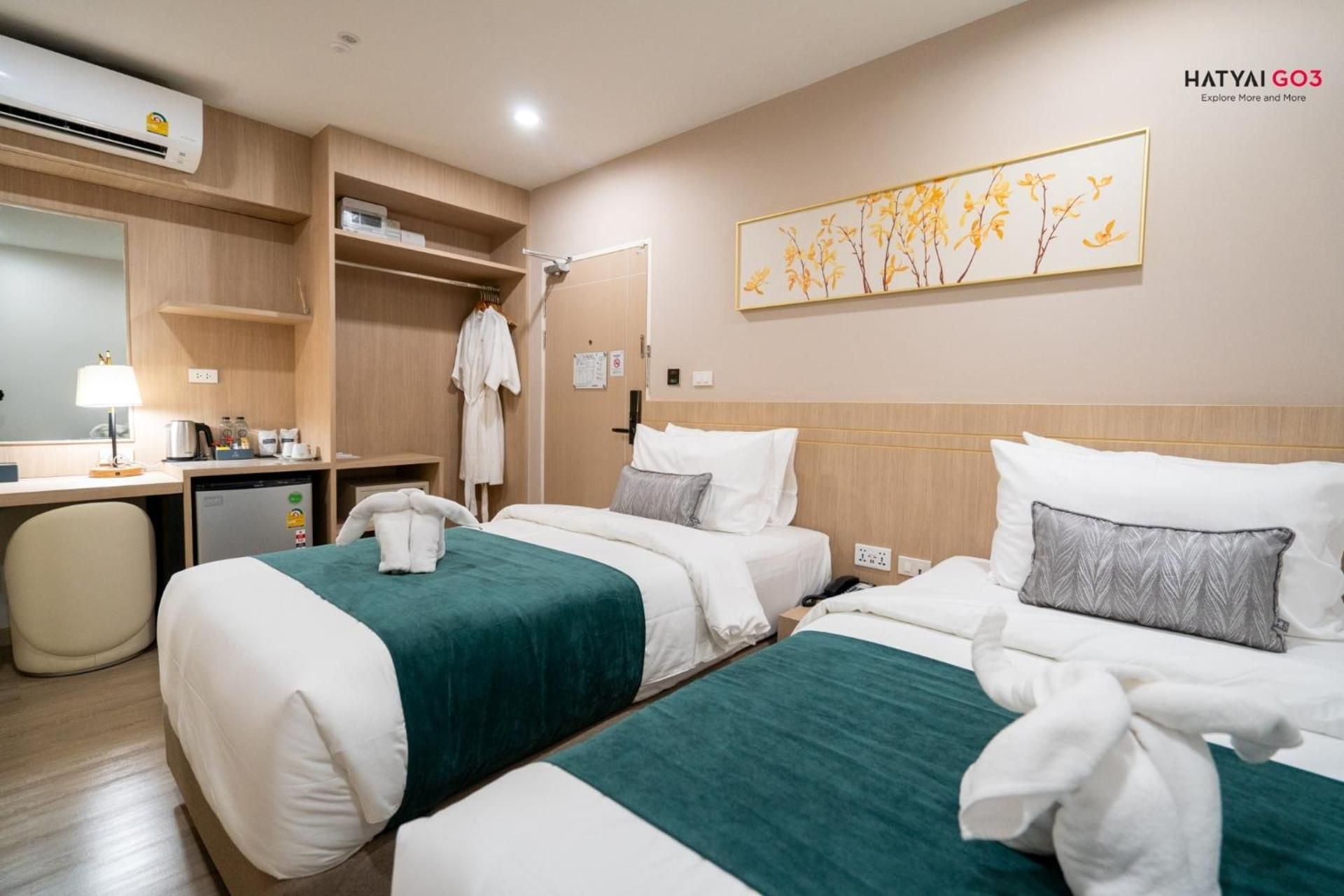 Twin Bed ( No Balcony No Window)