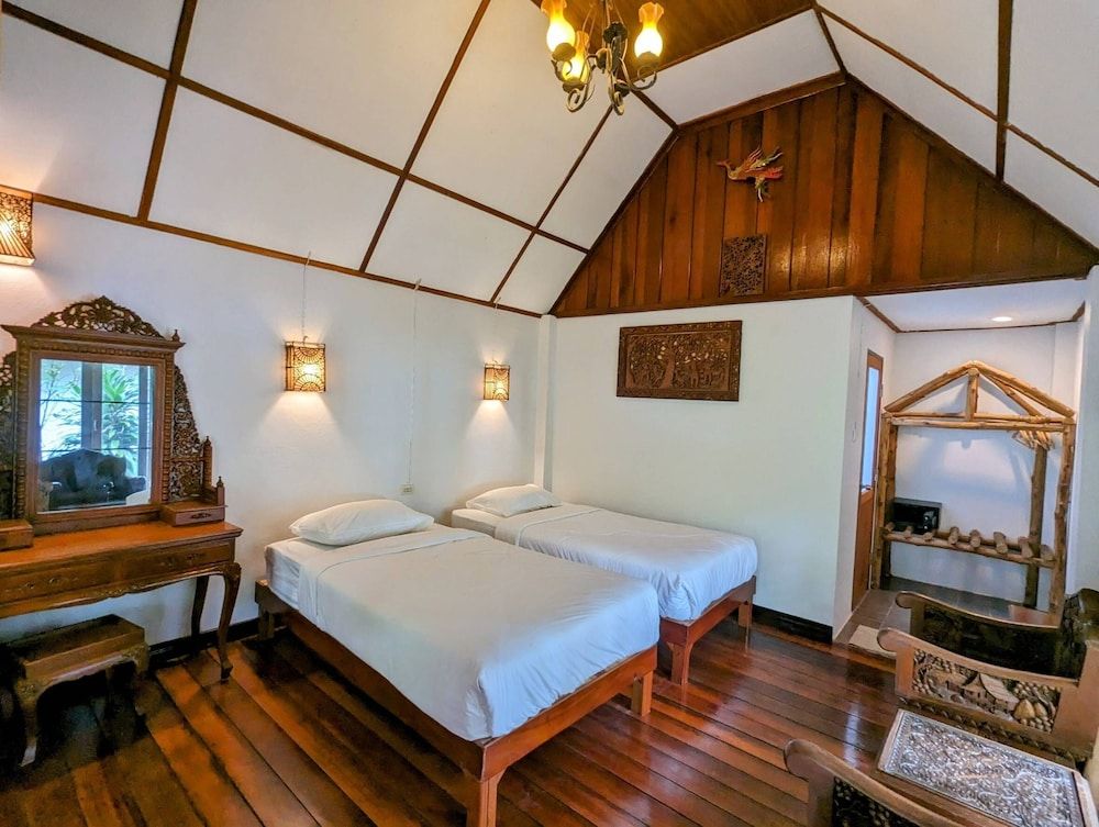 Ziggy Stardust Deluxe Twin Room 2