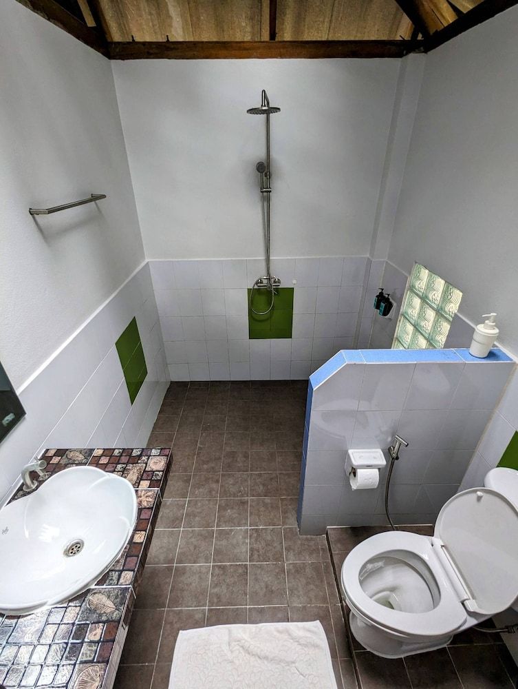 Ziggy Stardust Deluxe Twin Room 4