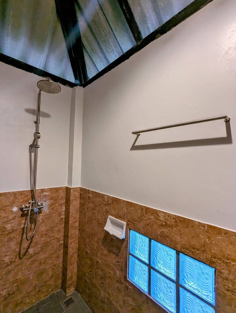 Ziggy Stardust Superior Bungalow 8