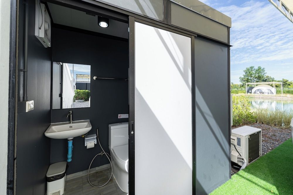 44 Residence And Resort Tent 7