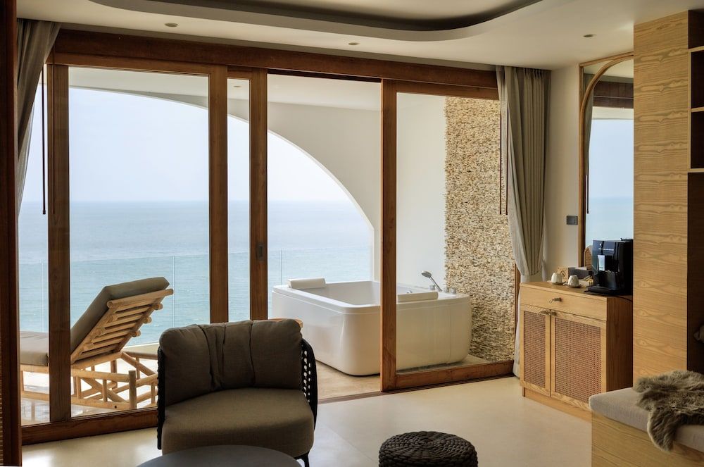 Elite Atoll Beachfront Hotel Elite Penthouse, 1 Bedroom, Bathtub, Ocean View 21