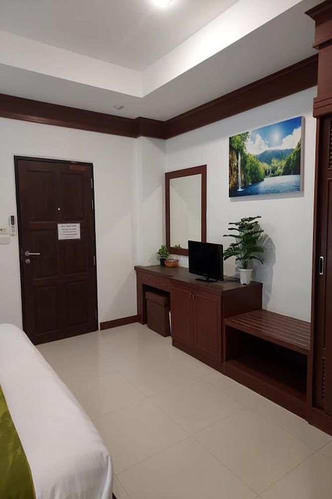 Aromdee @ Naithon Beach Standard Double Room 17