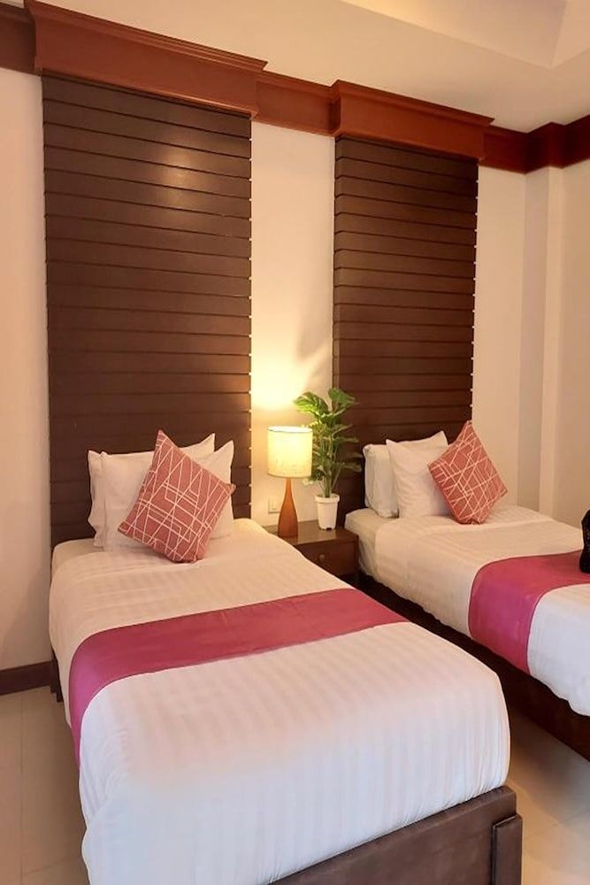 Aromdee @ Naithon Beach Standard Twin Room 10