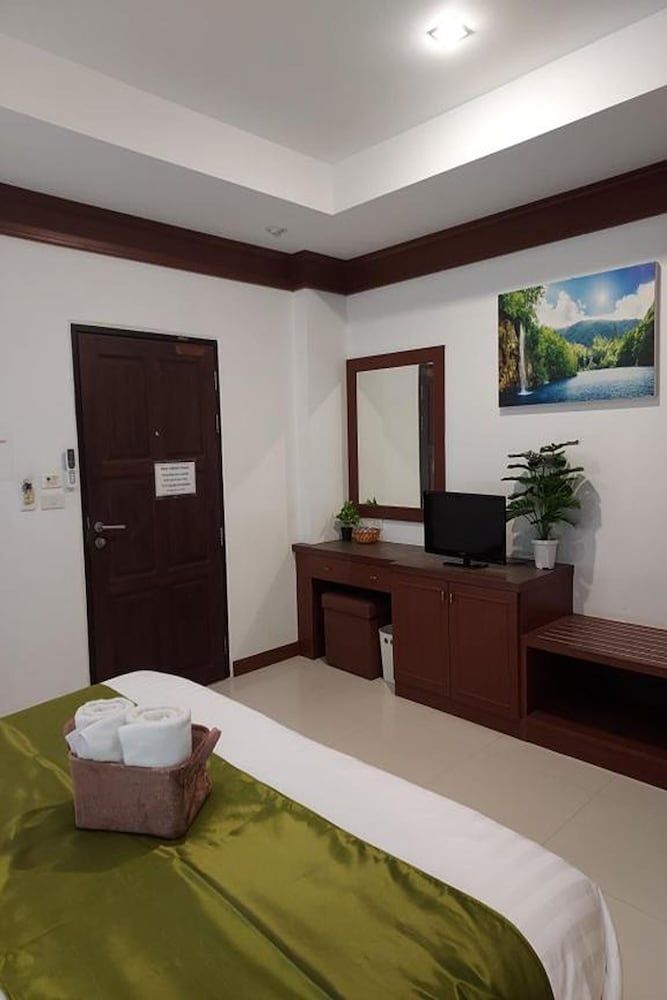 Aromdee @ Naithon Beach Standard Double Room 18