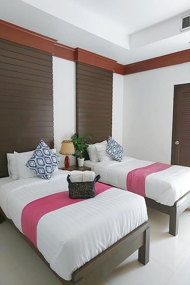 Aromdee @ Naithon Beach Standard Twin Room 4
