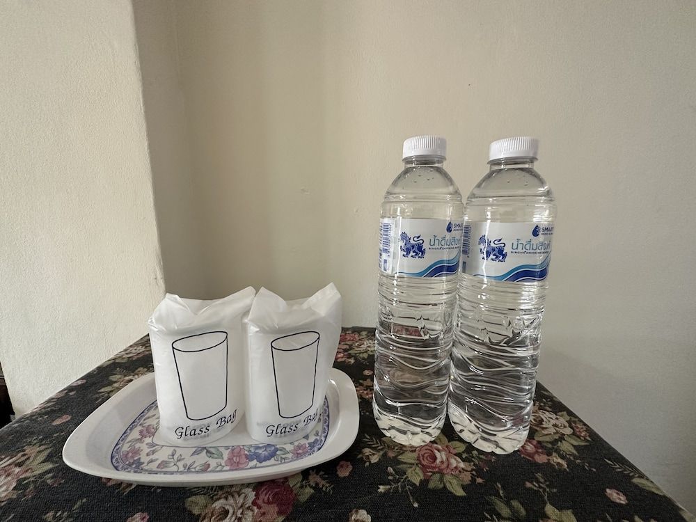 Kata Place Hotel Deluxe Double Room 7