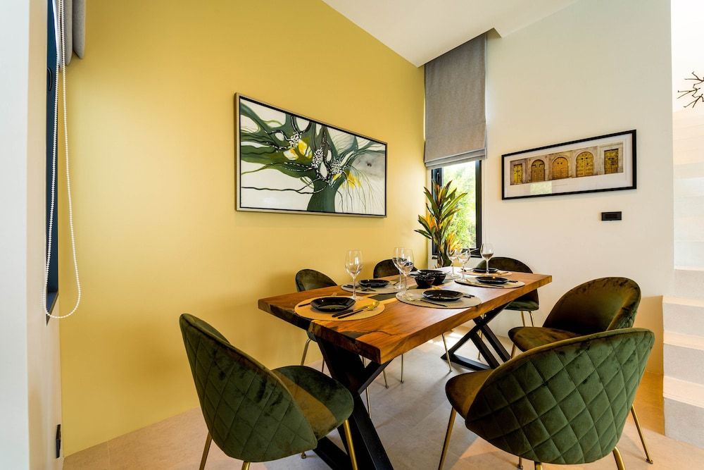 Luxury 6 Bed Private Pool Villa - LLW