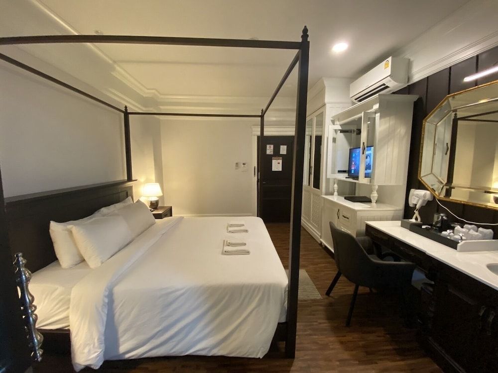 Huern Kan Thong Hotel Standard Double or Twin Room 4