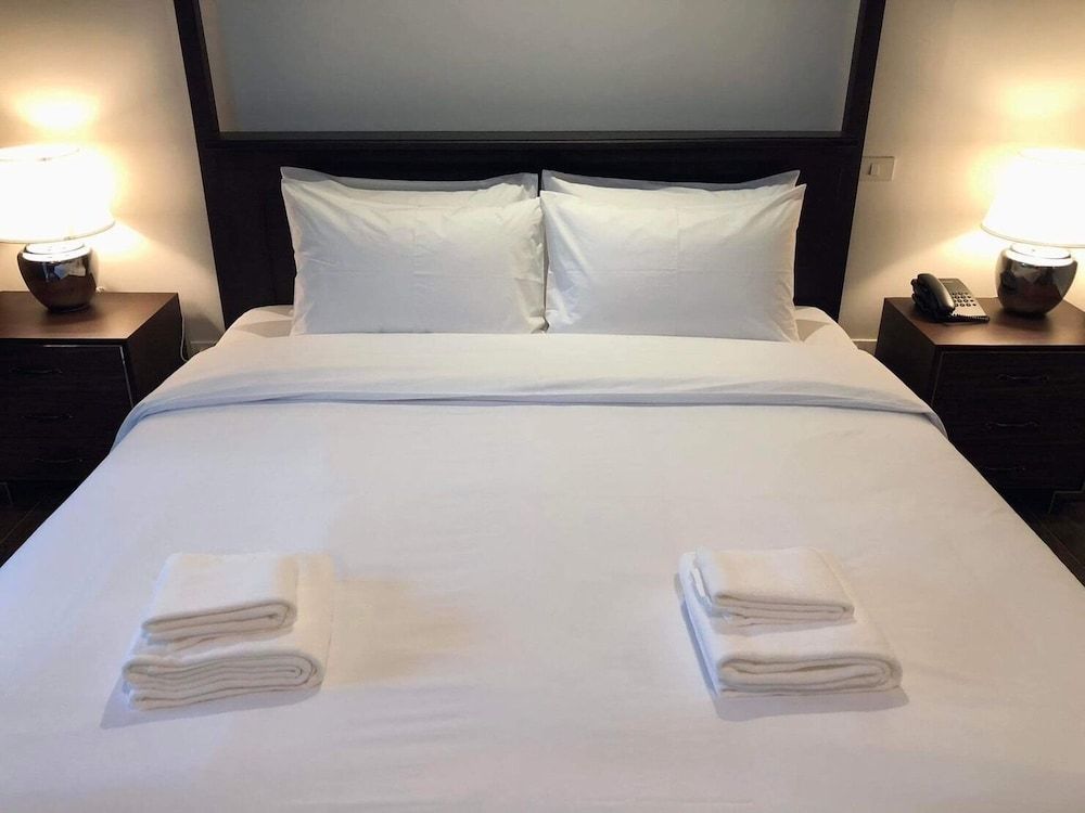 Huern Kan Thong Hotel Standard Double or Twin Room 6