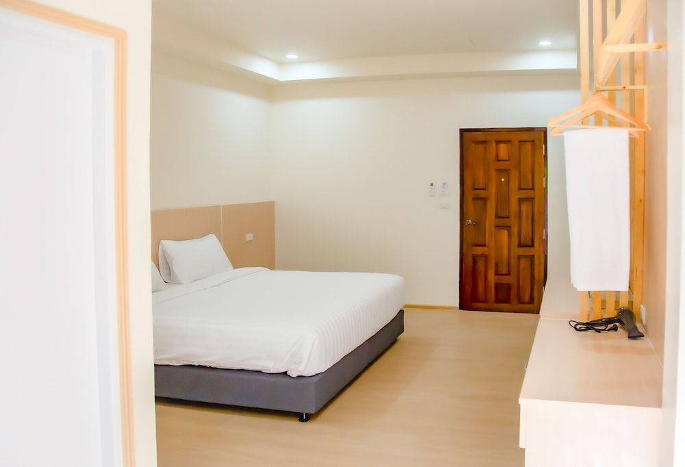 น่าน ม่วนใจ Nan Muanjai Hotel Deluxe Double Room, 1 Queen Bed 2