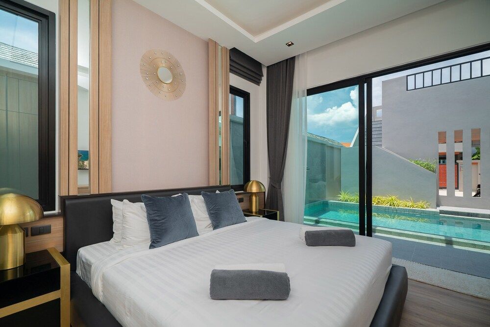 3 Bedroom Grand Deluxe Pool Villa