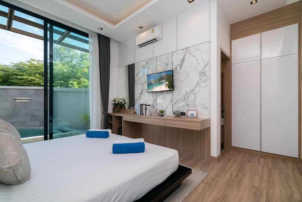 5 Bedroom Deluxe Pool Villa