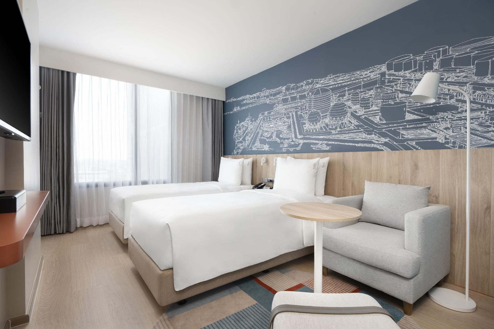 Holiday Inn Express Rayong by IHG 2 Twin Standard Top Floor With Free Breakfast